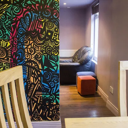The Times - Camden Place Hostel *