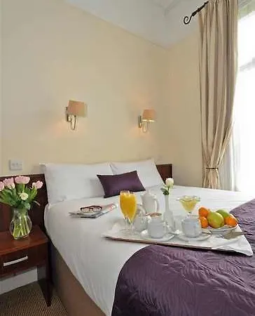 Maples House 3* Dublin