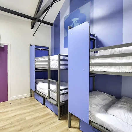Hostel Sky Backpackers