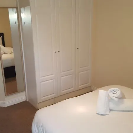 Budget Apartments By Premier City Apartment *