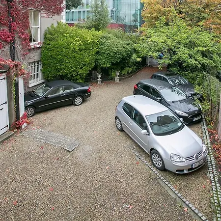 Apartament Ballsbridge *