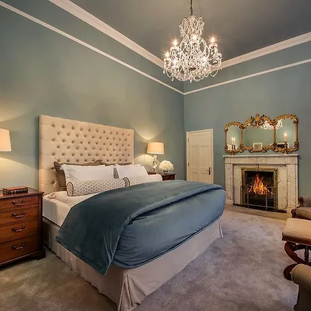 Luttrellstown Castle 5* לוקאן