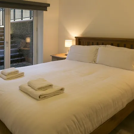 Stylish One Bed Apartment With Private Garden Dublin