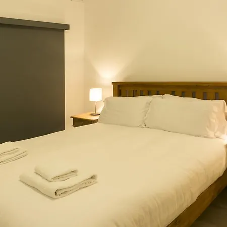 Apartment Stylish One Bed Apartment With Private Garden