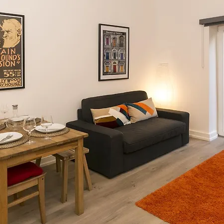 Stylish One Bed Apartment With Private Garden Apartment *