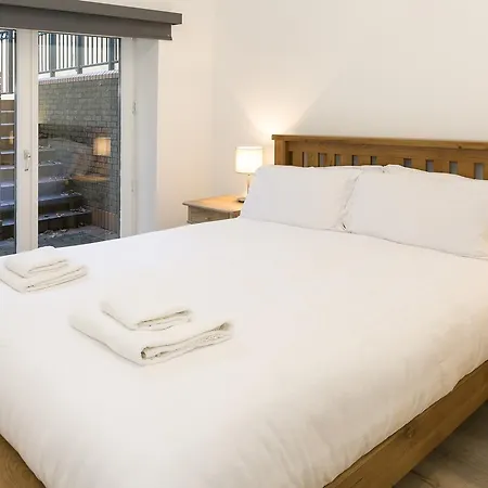 Stylish One Bed Apartment With Private Garden Apartment Dublin