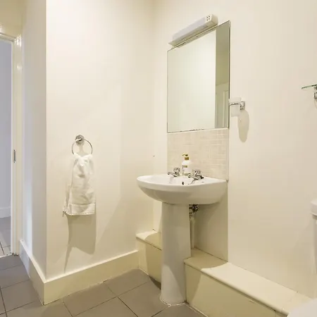 Apartment The Artane Self Catering *