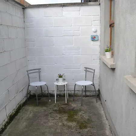 Gordon Street Apartments, City Centre Apartment