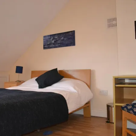 Gordon Street Apartments, City Centre Apartment *