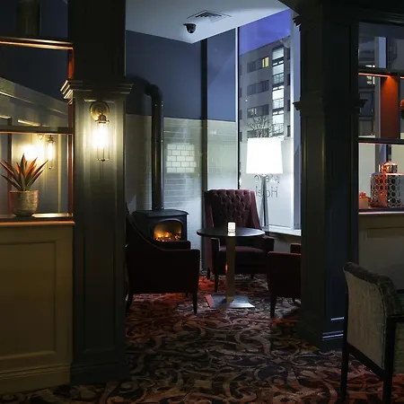 Metro Dublin Airport Hotel 4*