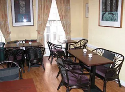 Apartment Bridge House