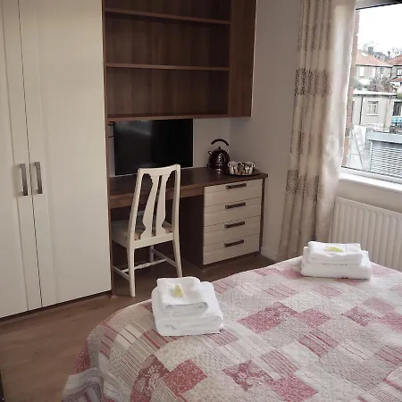 Errigal Guest house 3*