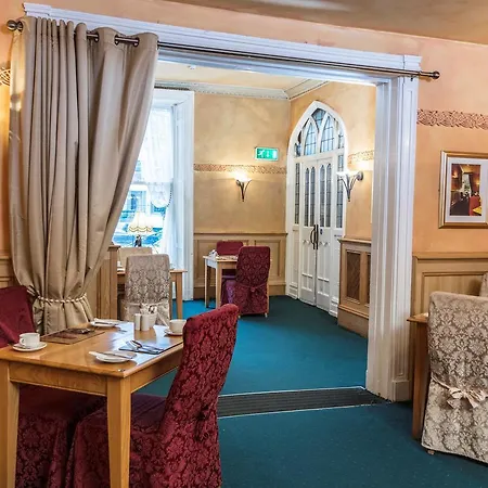 The Lansdowne 3*