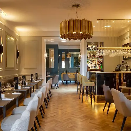 Otel 7, Centre Dublin