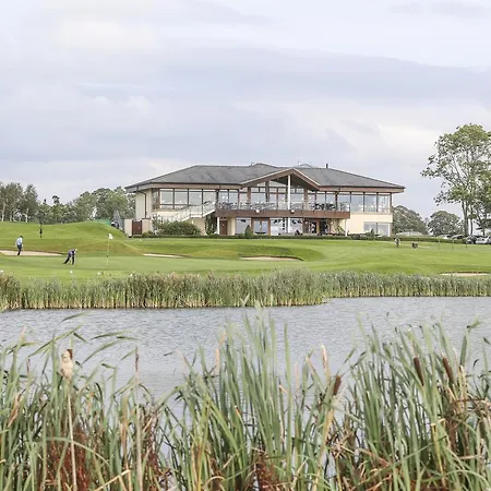 Hotel Castleknock 4*