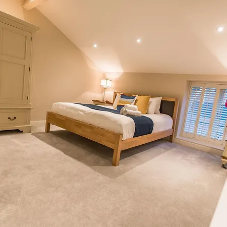 The Pierce Brosnan - Hiphipstay Ferienhaus Dublin