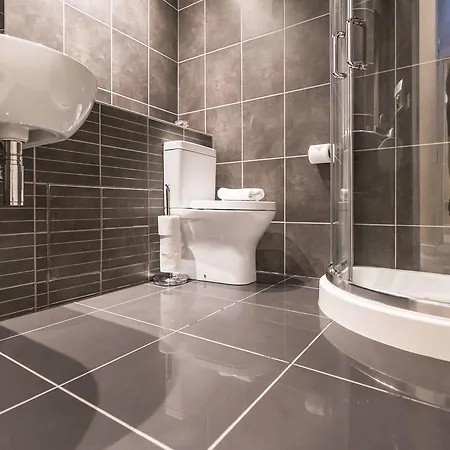 The Pierce Brosnan - Hiphipstay Ferienhaus