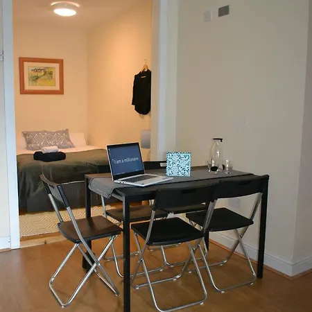 South Lotts Apartment