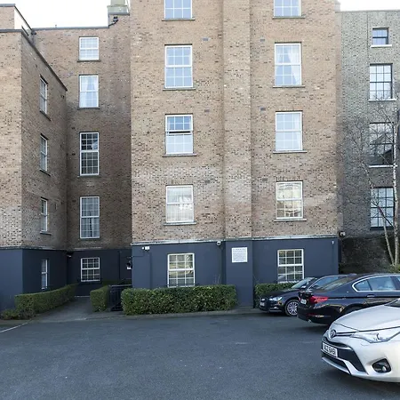 Pembroke Townhouse