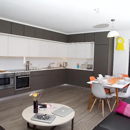 Apartment Yugo Explore - Broadstone Hall *