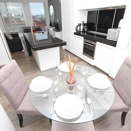 Beautiful Pearse Street Apartment Dublin