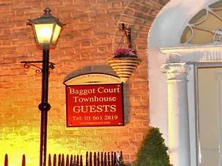 Baggot Court Townhouse 3*