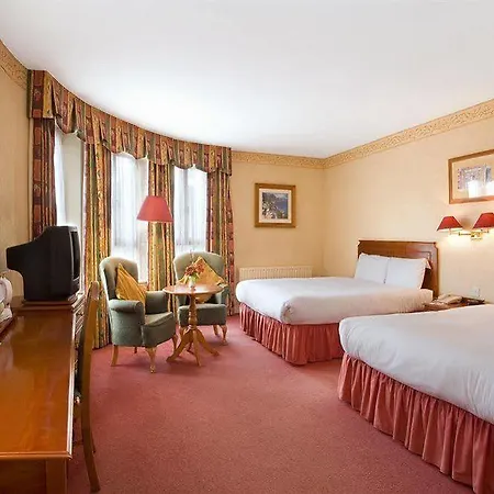 Maldron Pearse Street City 4*