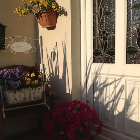Bed & Breakfast Annandale House Dublin