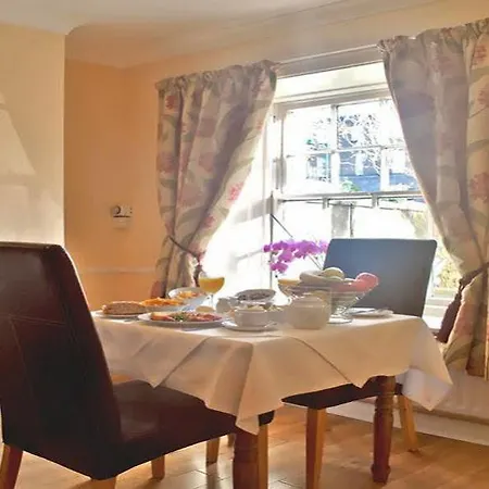 מלון Baggot Court Townhouse דבלין