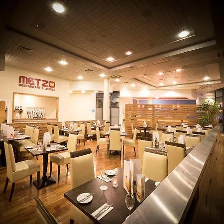 Travelodge Dublin Airport South Hotell
