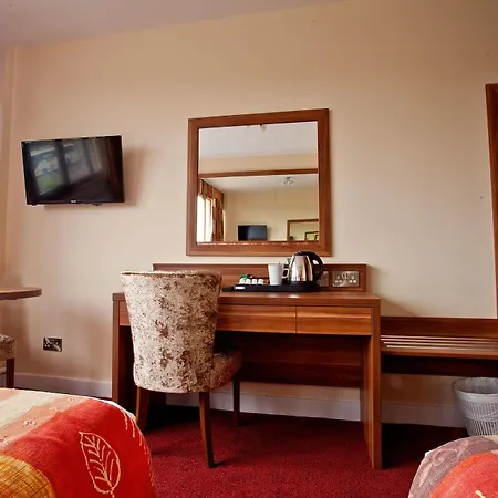 Hotel West County 3*
