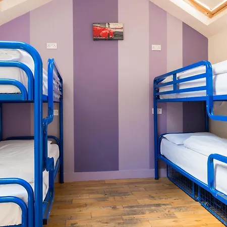 The Times - Camden Place Hostel *