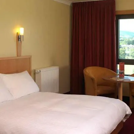 Clayton Hotel