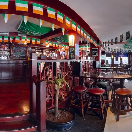 The Lombard Pub & Townhouse Otel 4*