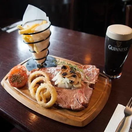 The Lombard Pub & Townhouse Otel