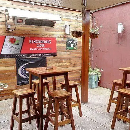 The Lombard Pub & Townhouse Otel