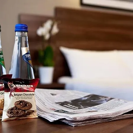 Leonardo Parnell Street 4*