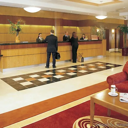 Leonardo Parnell Street 4*