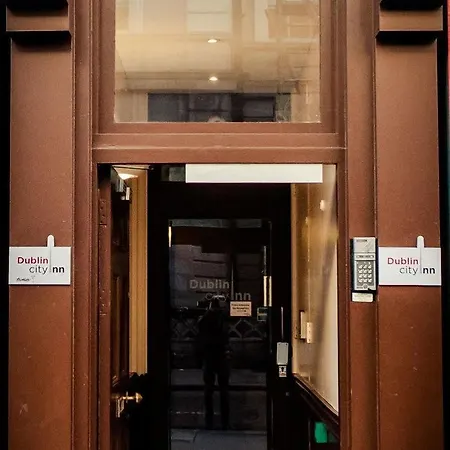 Central Hotel 3*