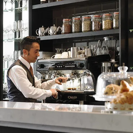 Hotel Temple Bar 4*