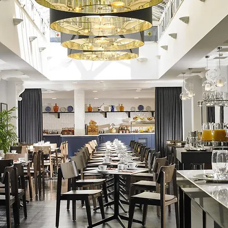 Hotel Temple Bar 4*