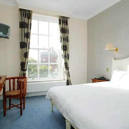 Pembroke Townhouse 4*