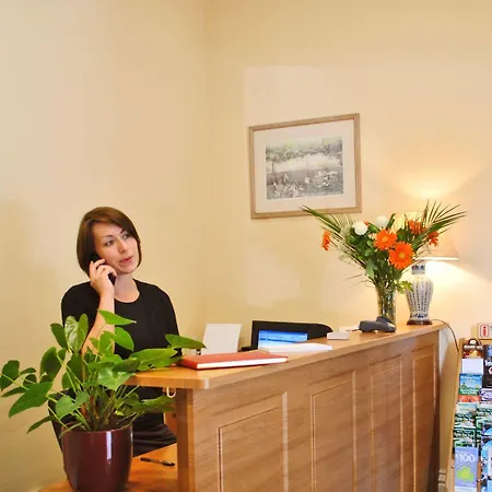 Hotel Morehampton Townhouse 3*