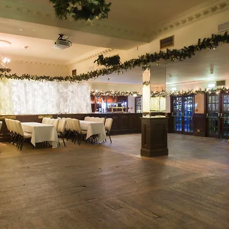 Russell Court Hotel Dublín