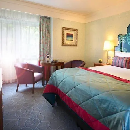 Hotel Clontarf Castle