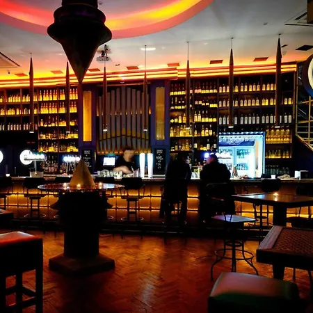 Handel's Hotel
