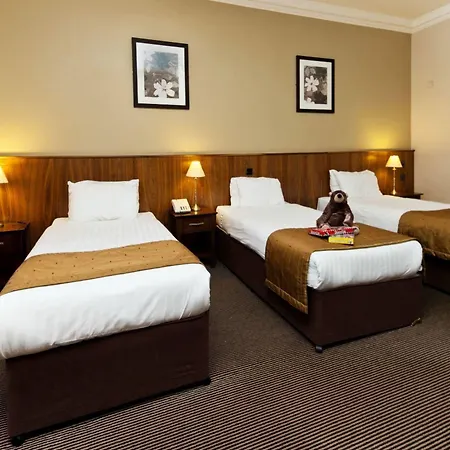 Central Hotel 3*