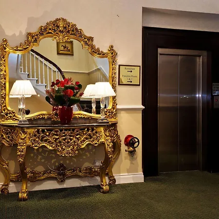 Hotel Central 3*