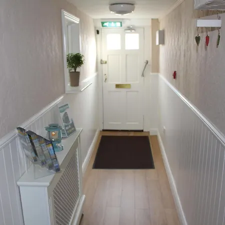 Tipperary House בית הארחה 2*