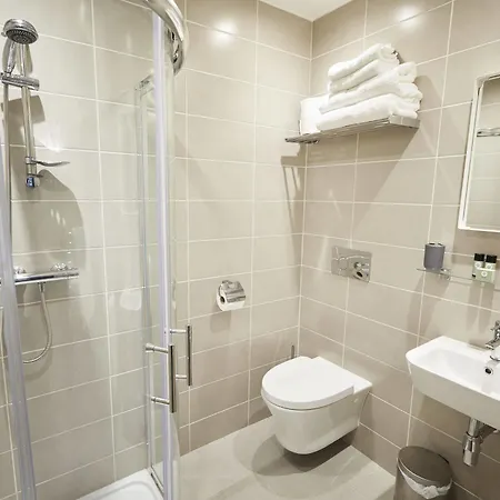Ranelagh Hotel 3*